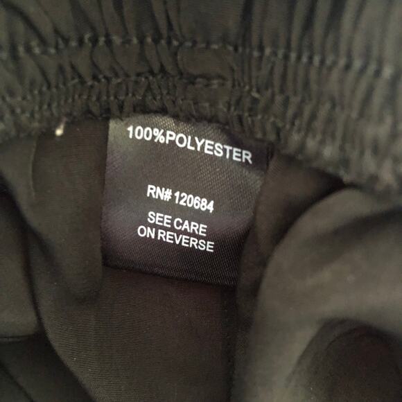 Torrid Shorts 18 | 20 Black 2 Drawstring Front Pockets Flowy - Picture 9 of 9